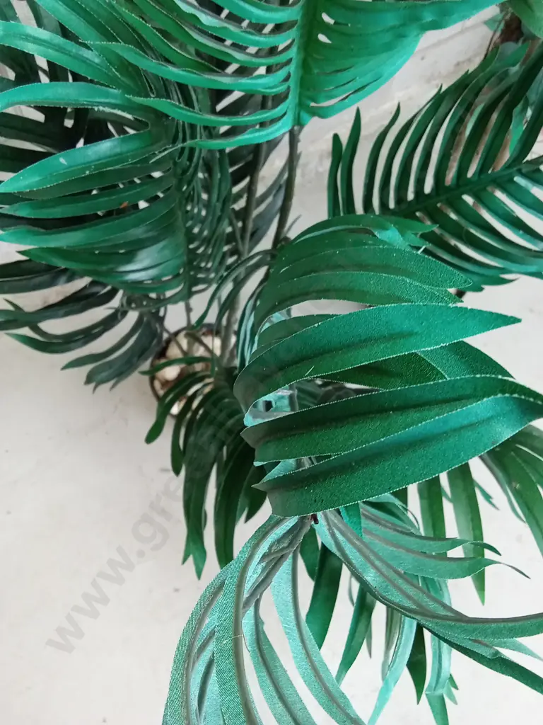 DECORATIVE FAKE PLANTS IN POTS, 153CM TALL Image 1++