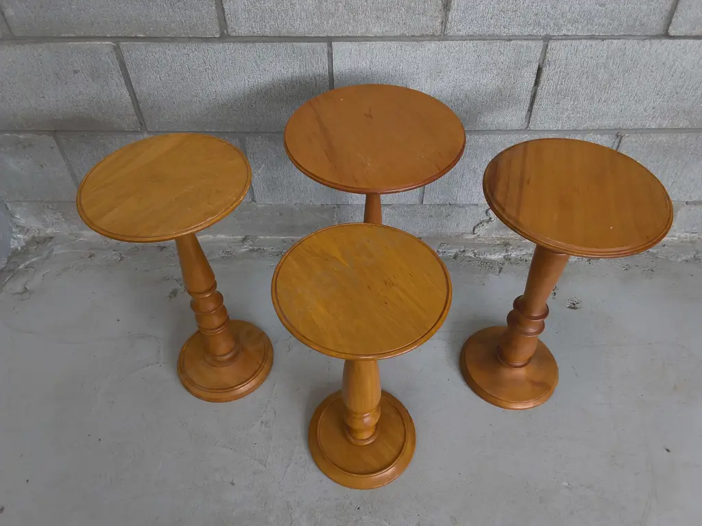 4 VINTAGE TURNED WOODEN PEDESTAL STANDS, TALLEST H 48 CM Image 1++