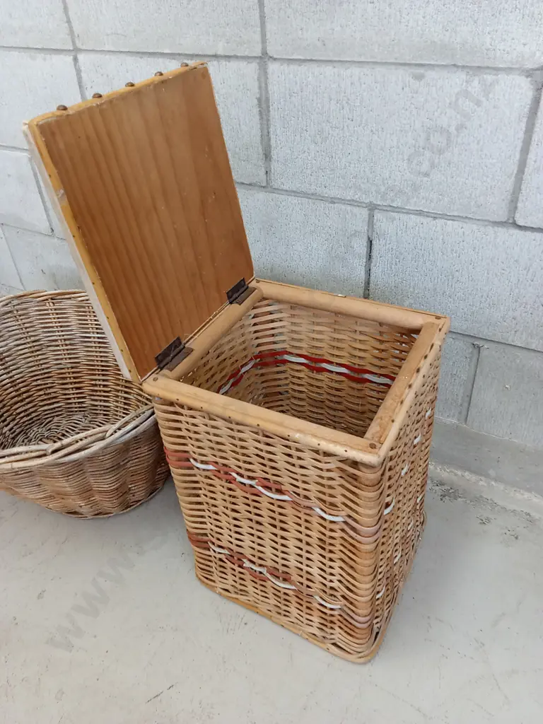 VINTAGE CANE BASKET AND LAUNDRY HAMPER, HAMPER IS H 48CM X W 30CM X D 30CM Image 1++