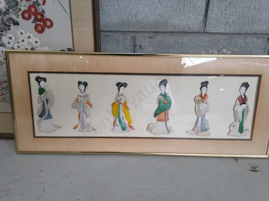 PAIR OF FRAMED ASIAN TEXTILE ART, TALLEST H 90 CM X W 39 CM Image 1++