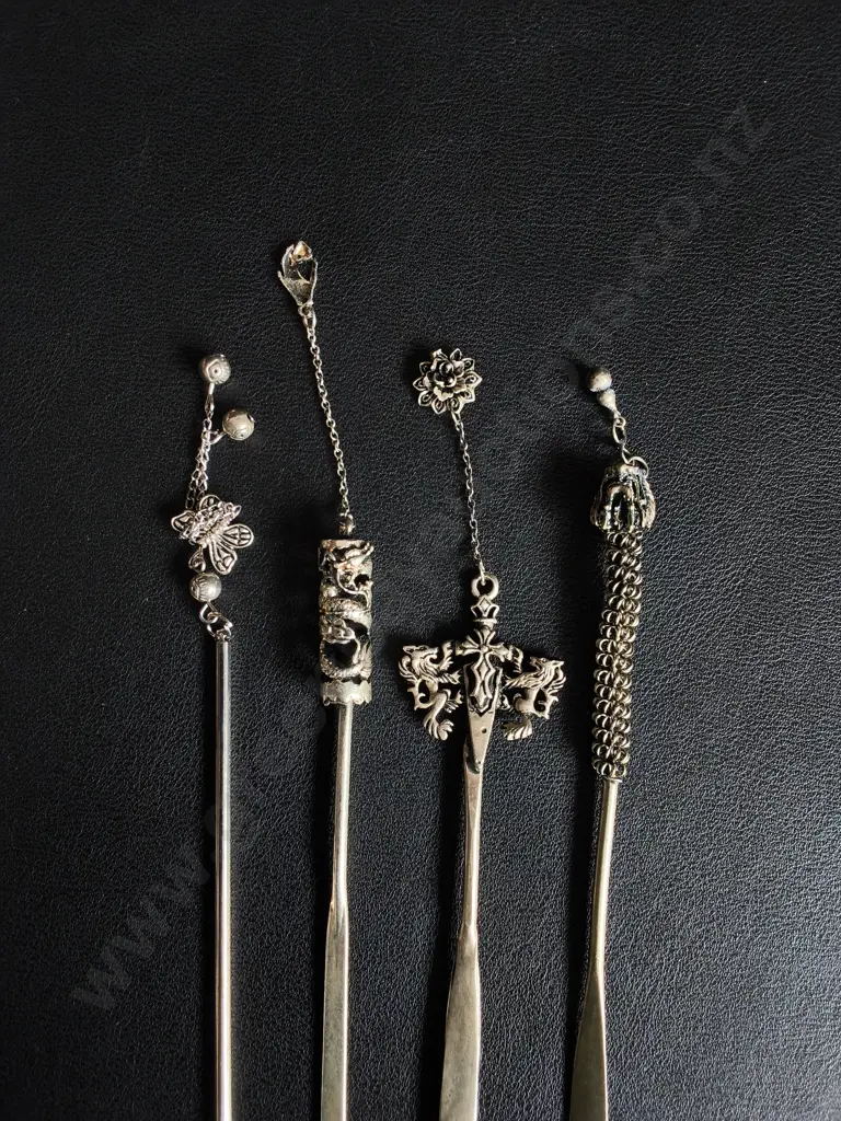 VINTAGE ORNATE METAL HAIRPIN AND LETTER OPENERS, 4 PIECES Image 1++