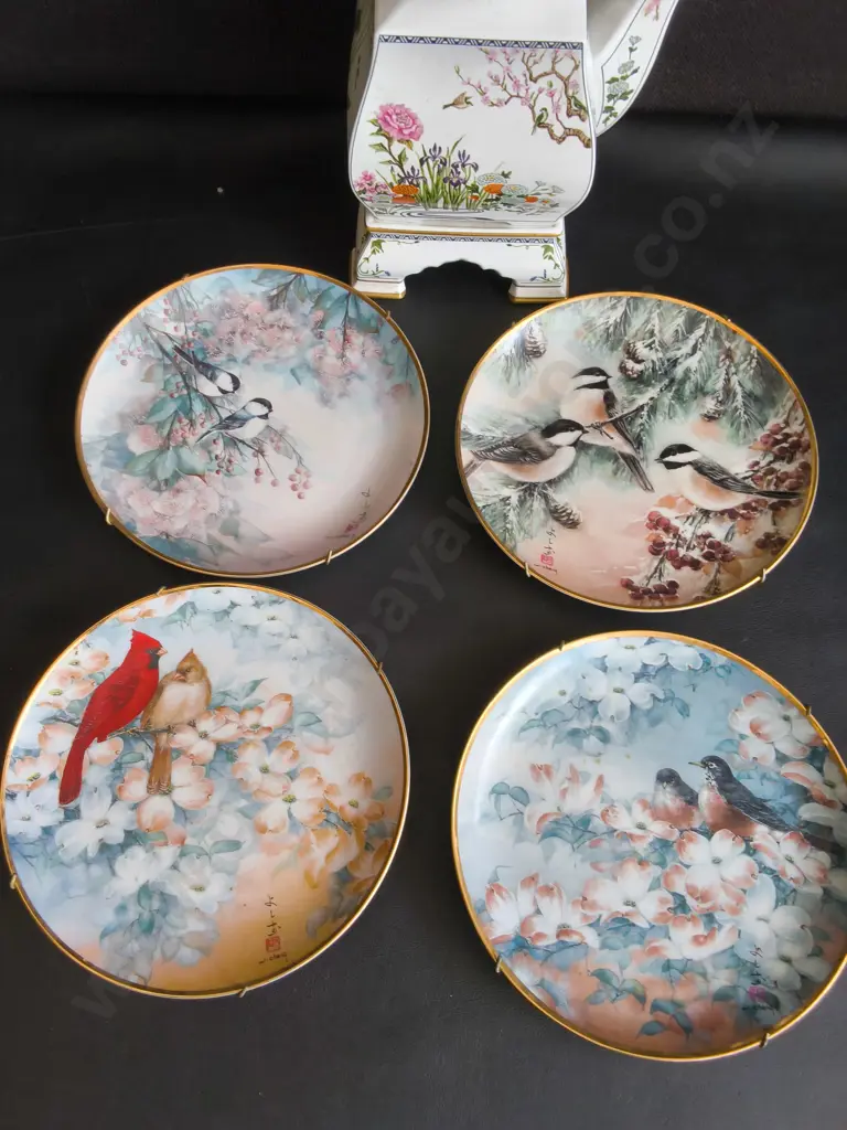 VINTAGE SET OF 4 J. CHENG BIRD PLATES, AND ORIENTAL TEAPOT ON STAND, TALLEST H 28 CM Image 1++