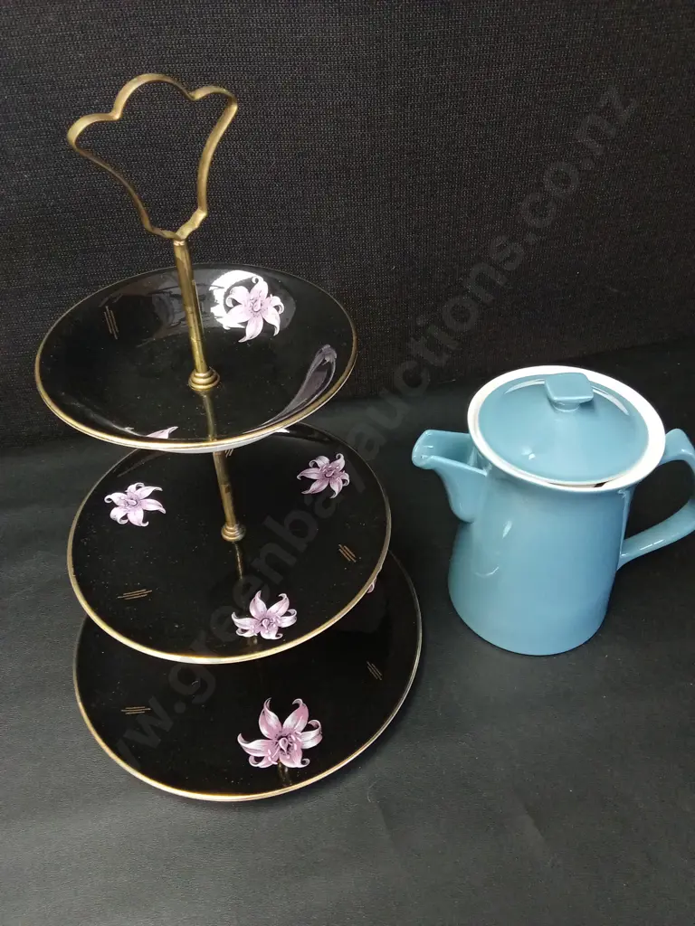 VINTAGE PALISSY 3 TIER CAKE STAND AND A VINTAGE CERAMIC COFFEE CARAFE H19CM Image 1++