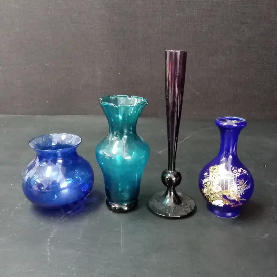4 BOOKS VASES TALLEST H19CM