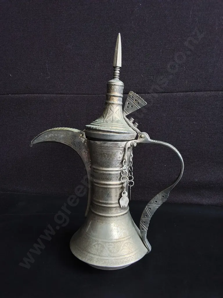 VINTAGE ARABALS BAHRAIN SILVER PLATED ARABIC COFFEE POT, H 38 CM Image 1++