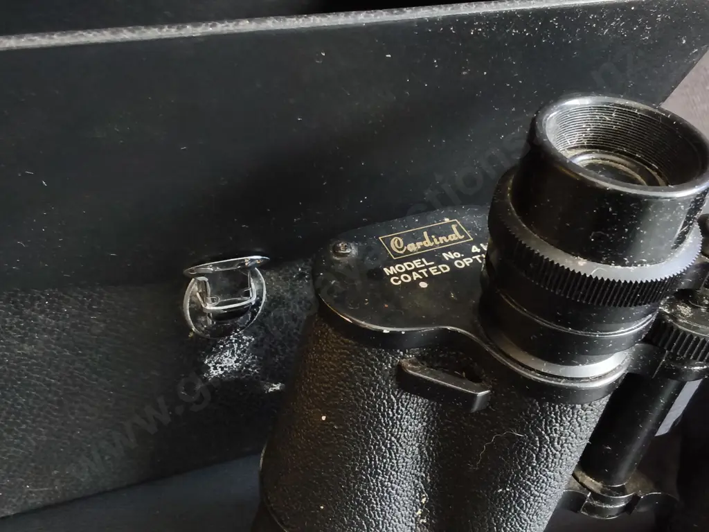 VINTAGE CARDINAL BINOCULARS WITH CASE, MADE IN JAPAN Image 1++