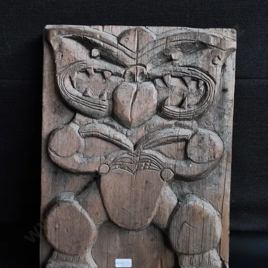 TRADITIONAL MĀORI WOODEN CARVING PANEL, H 38 CM