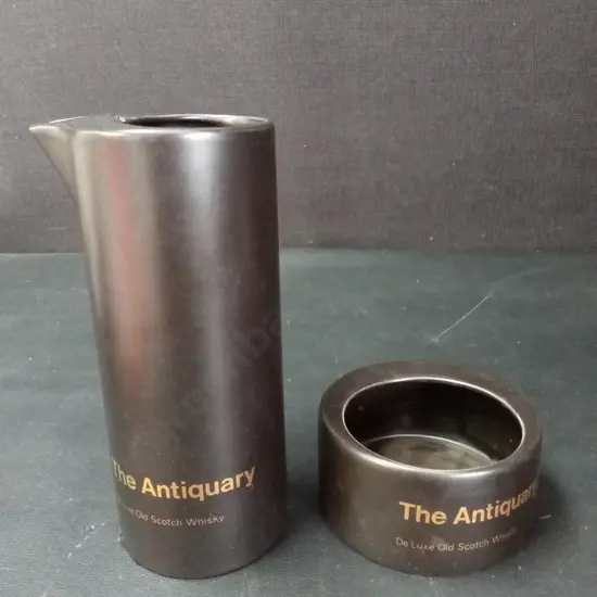 2 VINTAGE THE ANTIQUARY DE LUXE CERAMICS TALLEST H17.5CM
