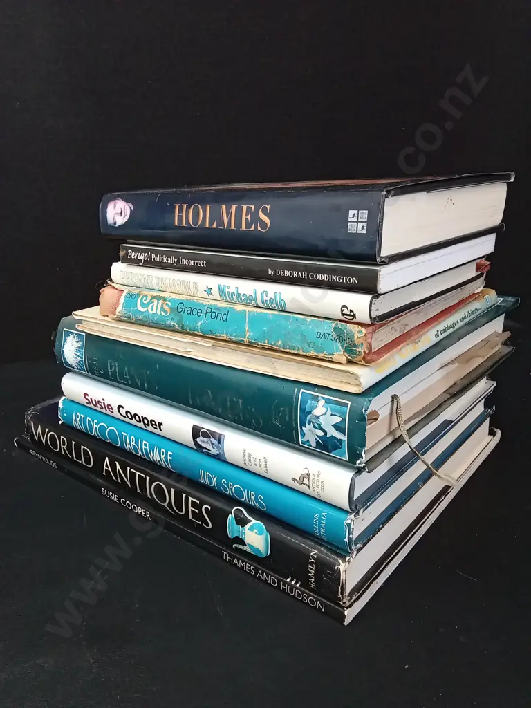 10 BOOKS Image 1++