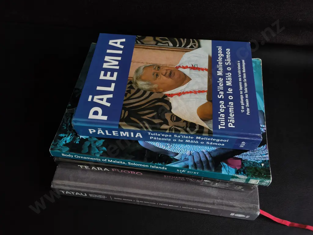 4 BOOKS ON PACIFIC AND MĀORI ART AND CULTURE Image 1++