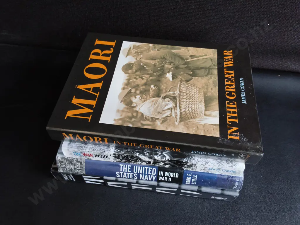 4 BOOKS ON THE MILITARY AND HISTORY Image 1++