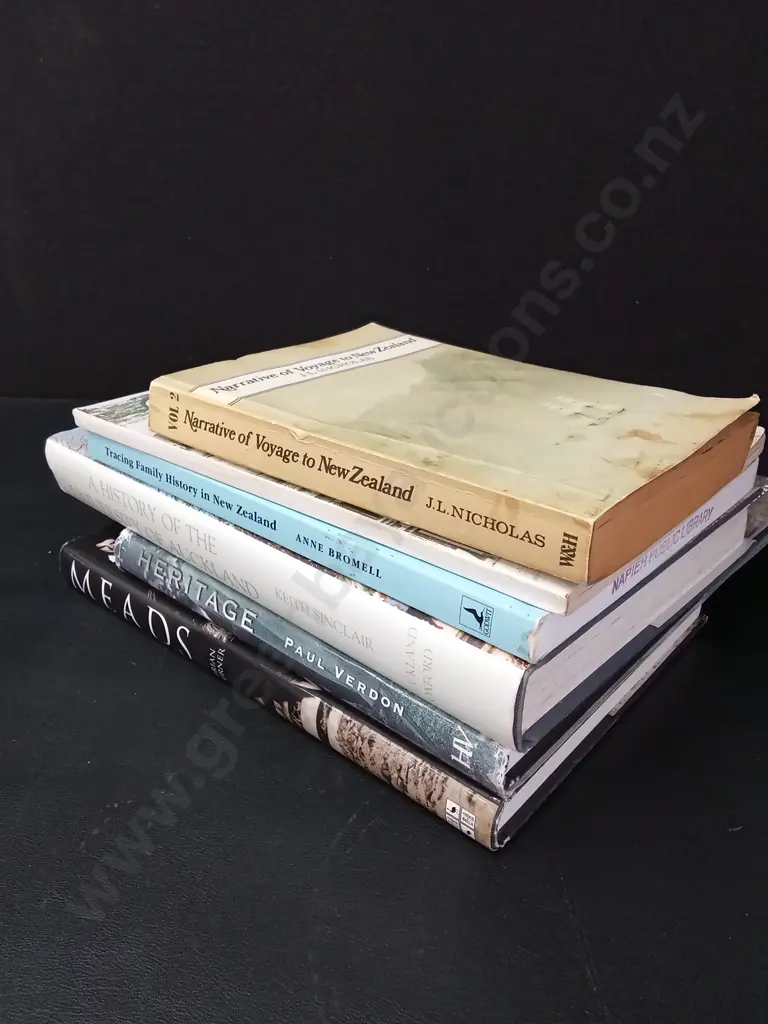 6 NEW ZEALAND BOOKS Image 1++