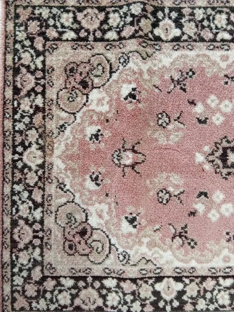3 SMALL RUGS, W 117CM X 60CM, 60CM, 65CM Image 1++