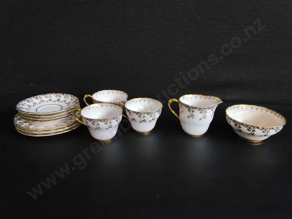 VINTAGE 1940S PARAGON DOUBLE WARRANT FINE BONE CHINA TEA SET, 13 PIECES Image 1++