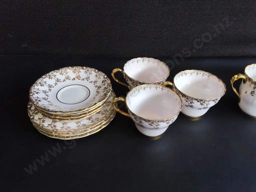 VINTAGE 1940S PARAGON DOUBLE WARRANT FINE BONE CHINA TEA SET, 13 PIECES Image 1++