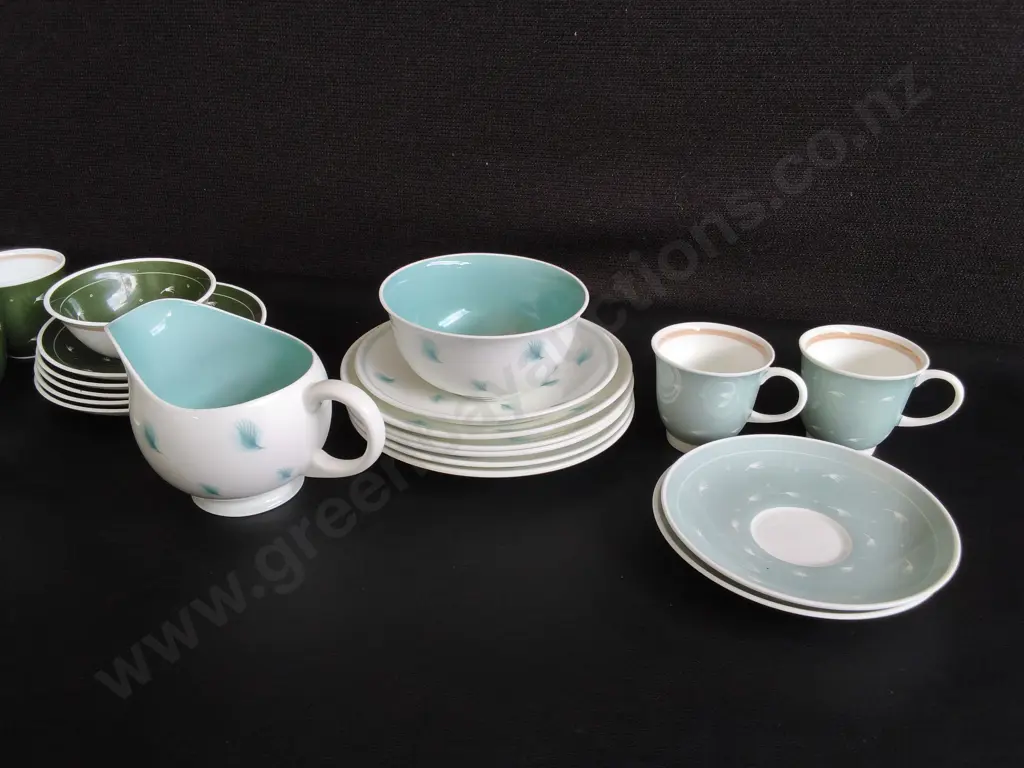 VINTAGE 1950S SUSIE COOPER BONE CHINA COFFEE AND TEA SERVICE MIX, 24 PIECES Image 1++