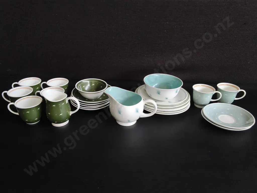 VINTAGE 1950S SUSIE COOPER BONE CHINA COFFEE AND TEA SERVICE MIX, 24 PIECES Image 1++