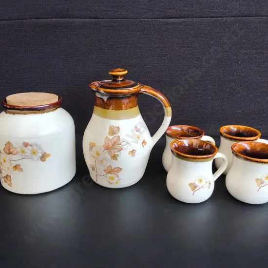 VINTAGE STUDIO POTTERY COFFEE SET AND CANISTER, 6 PIECES, TALLEST H 22 CM