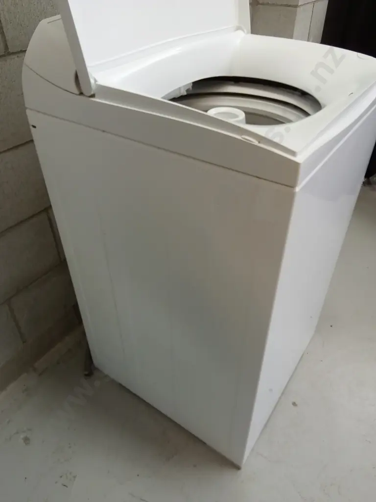 FISHER AND PAYKEL MW512 TOP LOADER WASHING MACHINE. TESTED WORKING Image 1++