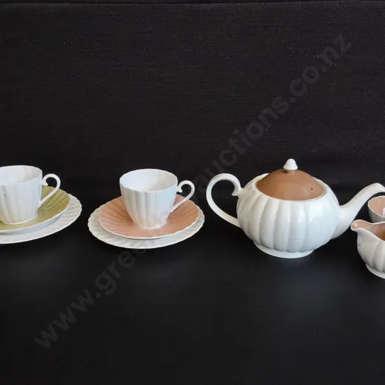 VINTAGE SUSIE COOPER ART DECO TEA SERVICE FOR TWO, 9 PIECES