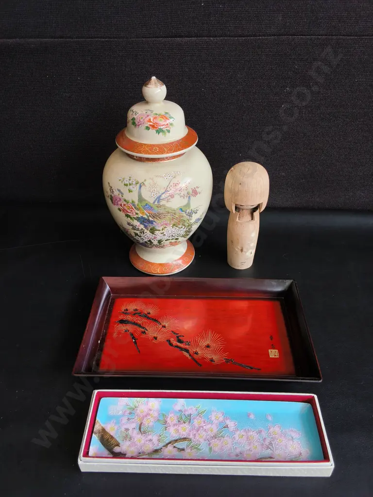 VINTAGE JAPANESE DECOR, 4 PIECES, TALLEST H 30 CM Image 1++