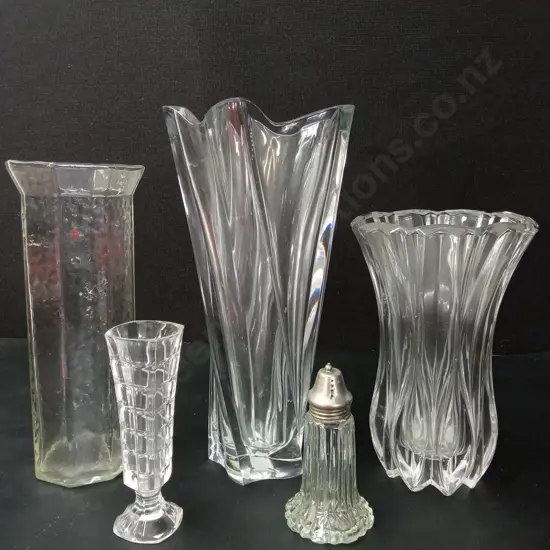 5 GLASS ITEMS TALLEST H35CM