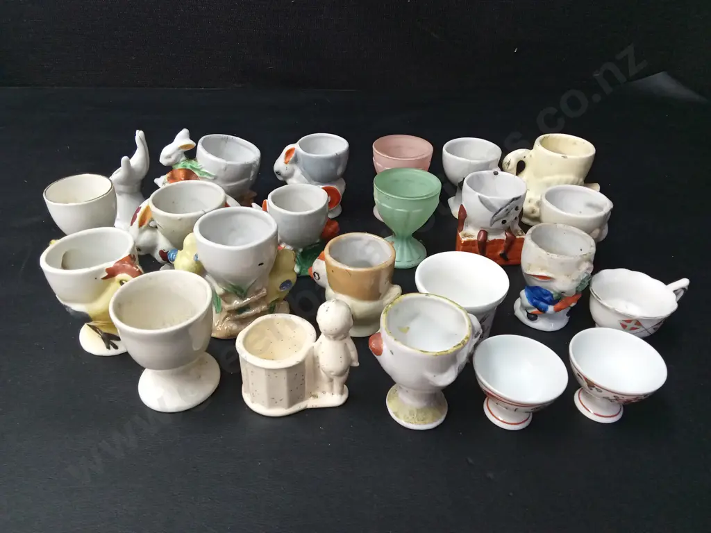 23 VINTAGE EGG CUPS TALLEST H7CM Image 1++