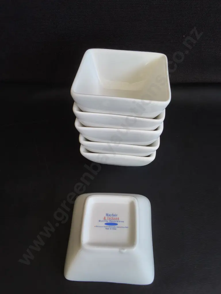 SET OF 6 WHITE SQUARE CERAMIC BOWLS Image 1++