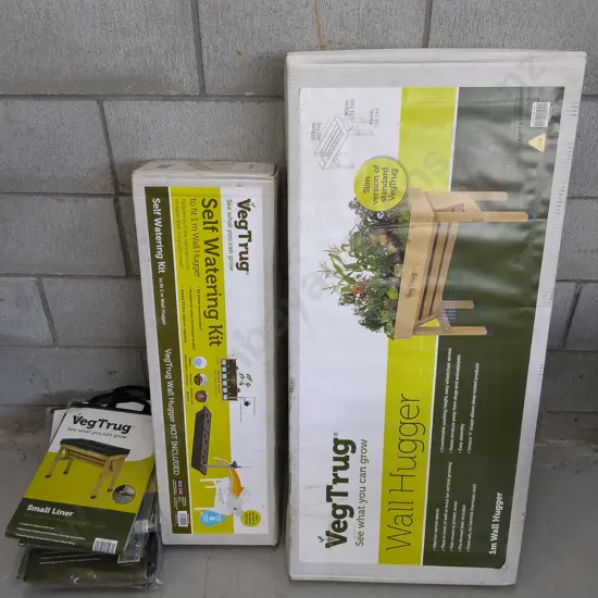 BRAND NEW WALL HUGGER, SELF WATERING KIT, AND 10 SMALL LINERS