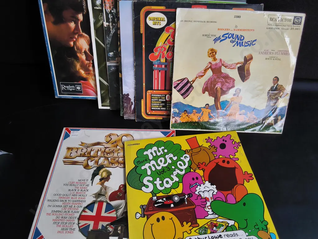 MIX OF VINTAGE RECORDS Image 1++