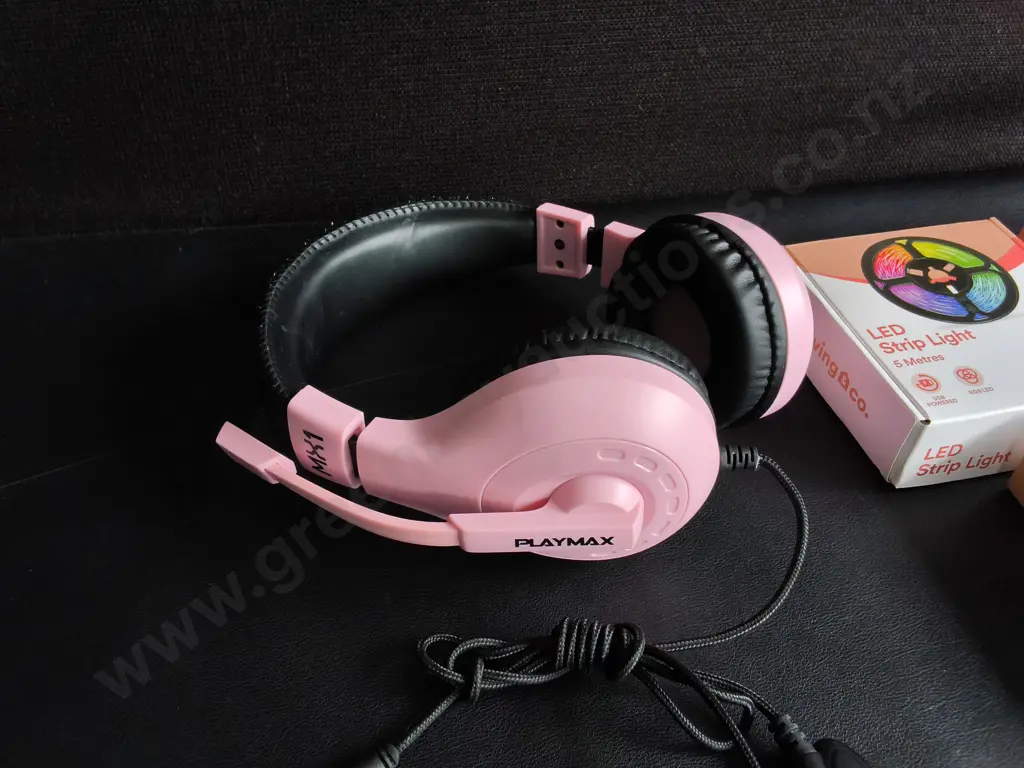 HEADPHONES AND 3 BRAND NEW PACKS OF LED STRIPS Image 1++