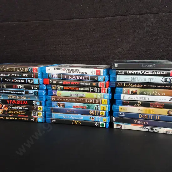 MIX OF DVDS