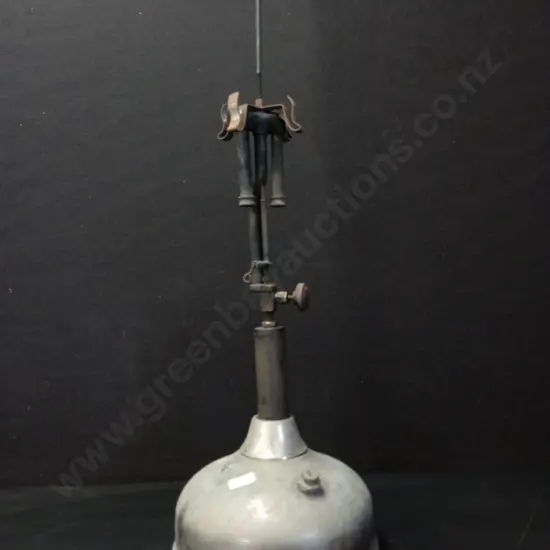 VINTAGE CANADIAN COLEMAN TABLE LAMP H62CM