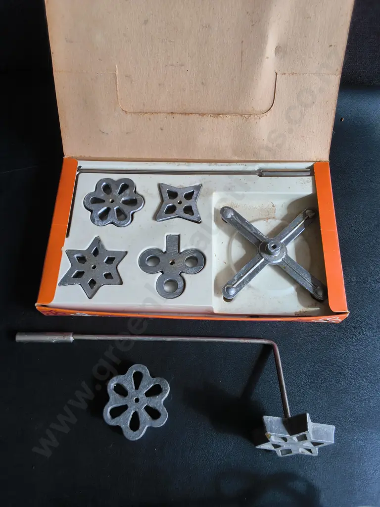 VINTAGE KITCHENWARE, EGG BEATER AND FAIRY IRONS Image 1++