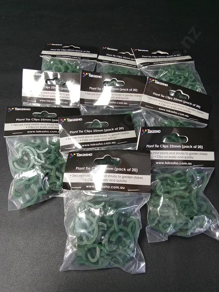10 PACKS OF 20 TAKASHO PLANT TIE CLIPS Image 1++