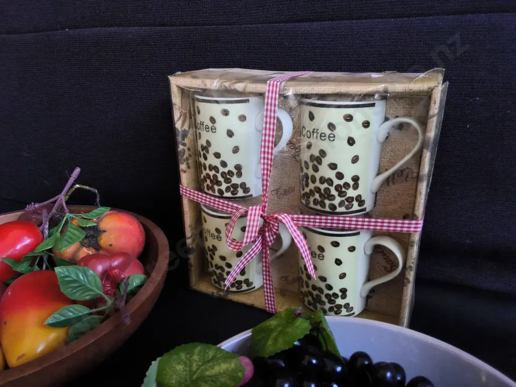 PAIR OF DECORATIVE BOWLS FILLED WITG ARTIFICIAL FRUITS AND VEGETABLES, AND BOXED SET OF 4 MUGS Image 1++