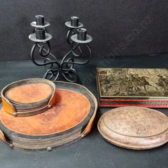 LEATHER PLACE MATS AND COASTER SET, 2 VINTAGE TINS AND A CANDLE HOLDER
