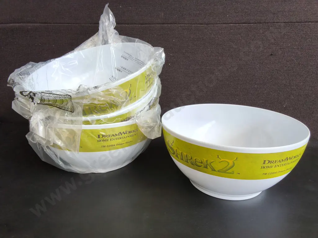 5 BRAND NEW SHREK 2 ADVERTISING BOWLS Image 1++