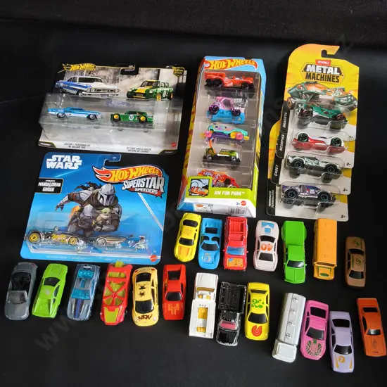 MIX OF TOY CARS, INCLUDING 7 BRAND NEW PACKS