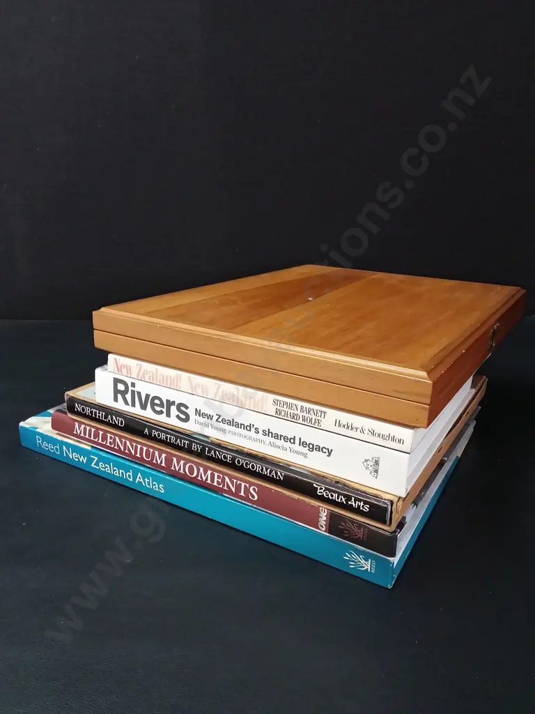 6 NEW ZEALAND BOOKS Image 1++