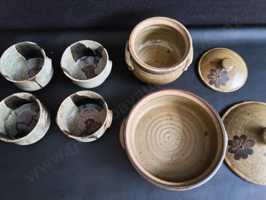 VINTAGE STONEWARE POTTERY, PAIR OF CASSEROLE DISHES AND SET OF 4 BOWLS Image 1++
