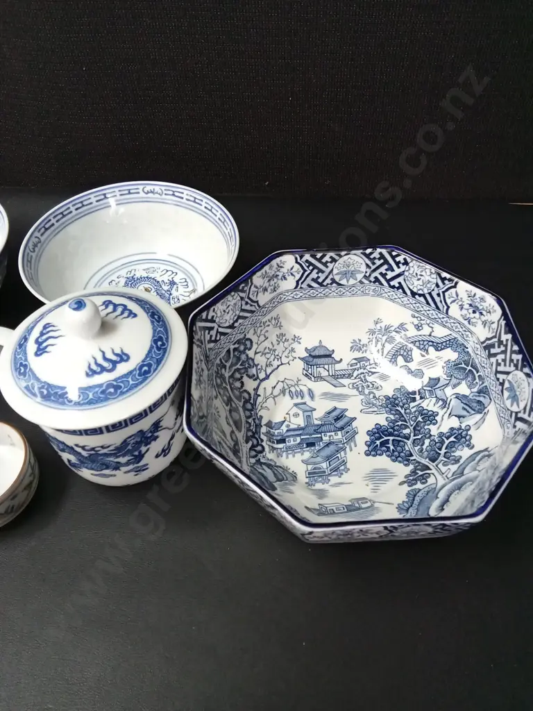 6 ASIAN DISHES LARGEST D19CM Image 1++