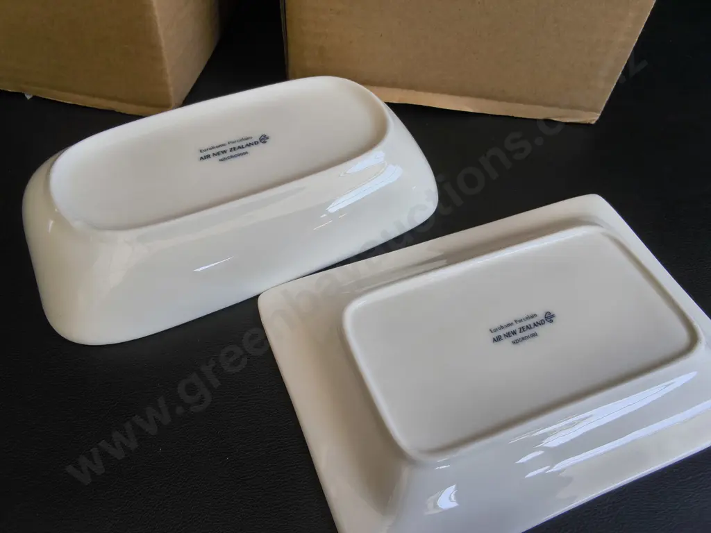 20 BRAND NEW AIR NEW ZEALAND DISHES, 2 SETS OF 10, BOXED Image 1++