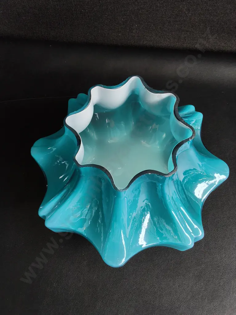 VINTAGE RIPPLED GLASS VASE, MID CENTURY MODERN, H 18 CM Image 1++