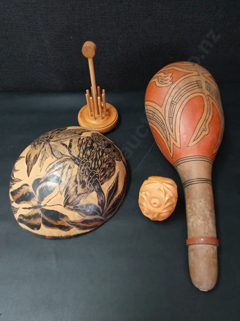 4 WOODEN ITEMS LONGEST L37CM Image 1++