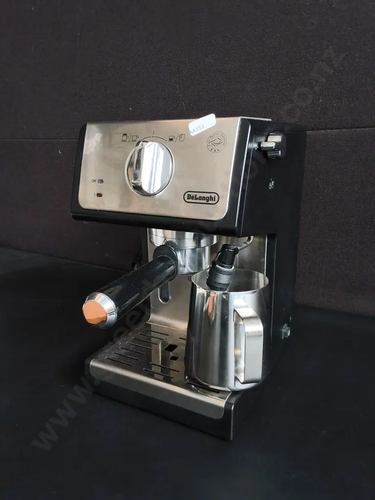 DE'LONGHI PUMP ESPRESSO MACHINE, WORKING Image 1++