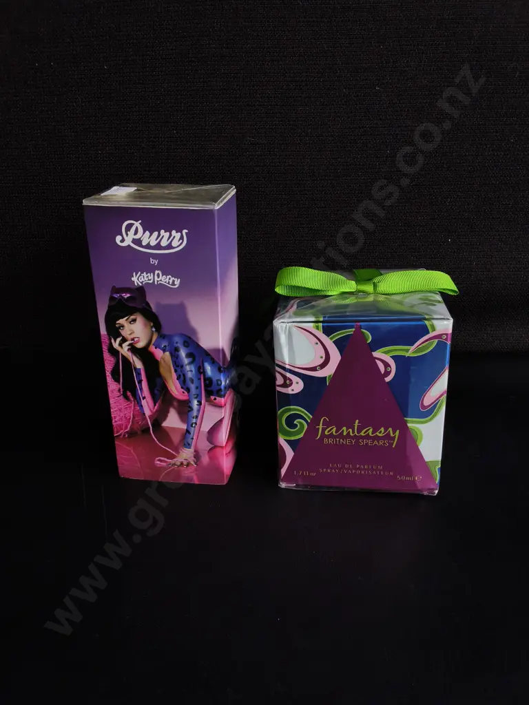 PAIR OF BRAND NEW CELEBRITY PERFUMES Image 1++