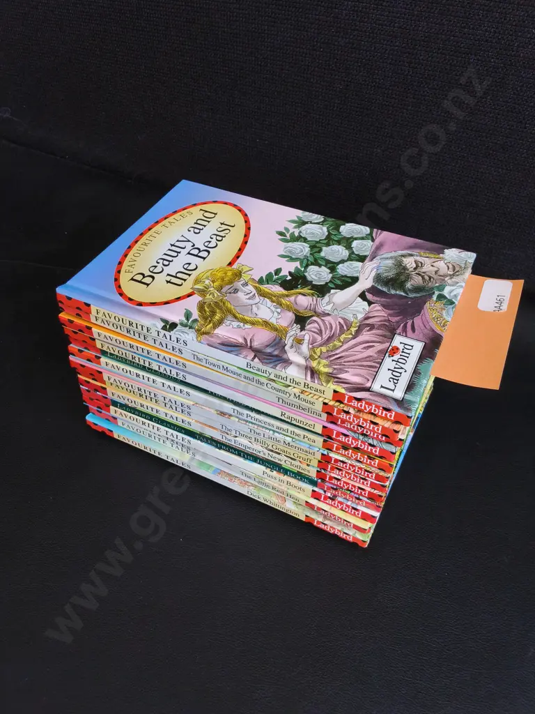 COLLECTION OF 1990S LADYBIRD FAVOURITE TALES AND LADYBIRD CLASSIC BOOKS, 15 PIECES Image 1++