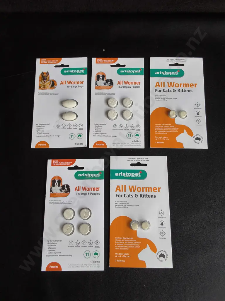 5 BRAND NEW PACKS OF PET WORMERS Image 1++
