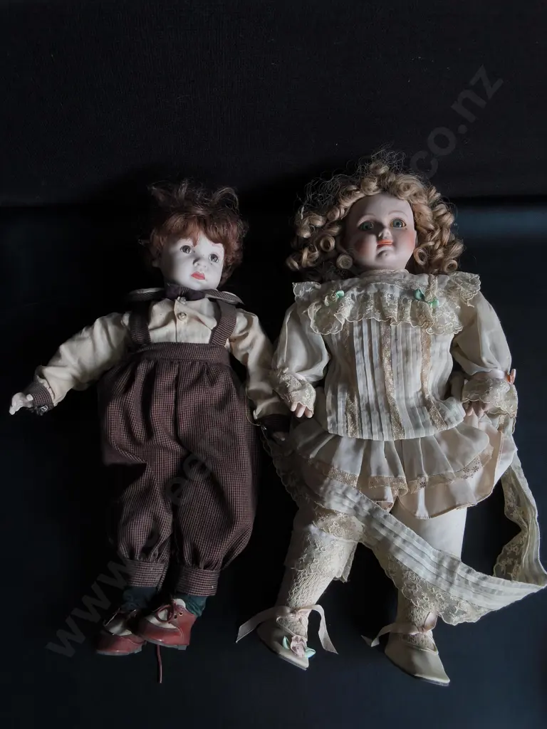 PAIR OF VINTAGE PORCELAIN DOLLS, DAMAGE PICTURED, TALLEST H 51 CM Image 1++